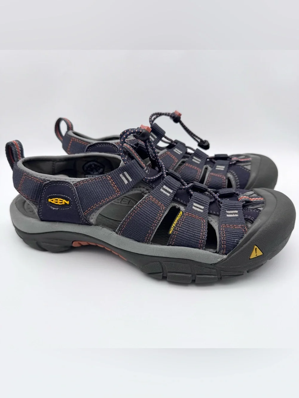 KEEN Newport H2 India Ink Rust Waterproof Hiking Sandals Men's Size 9